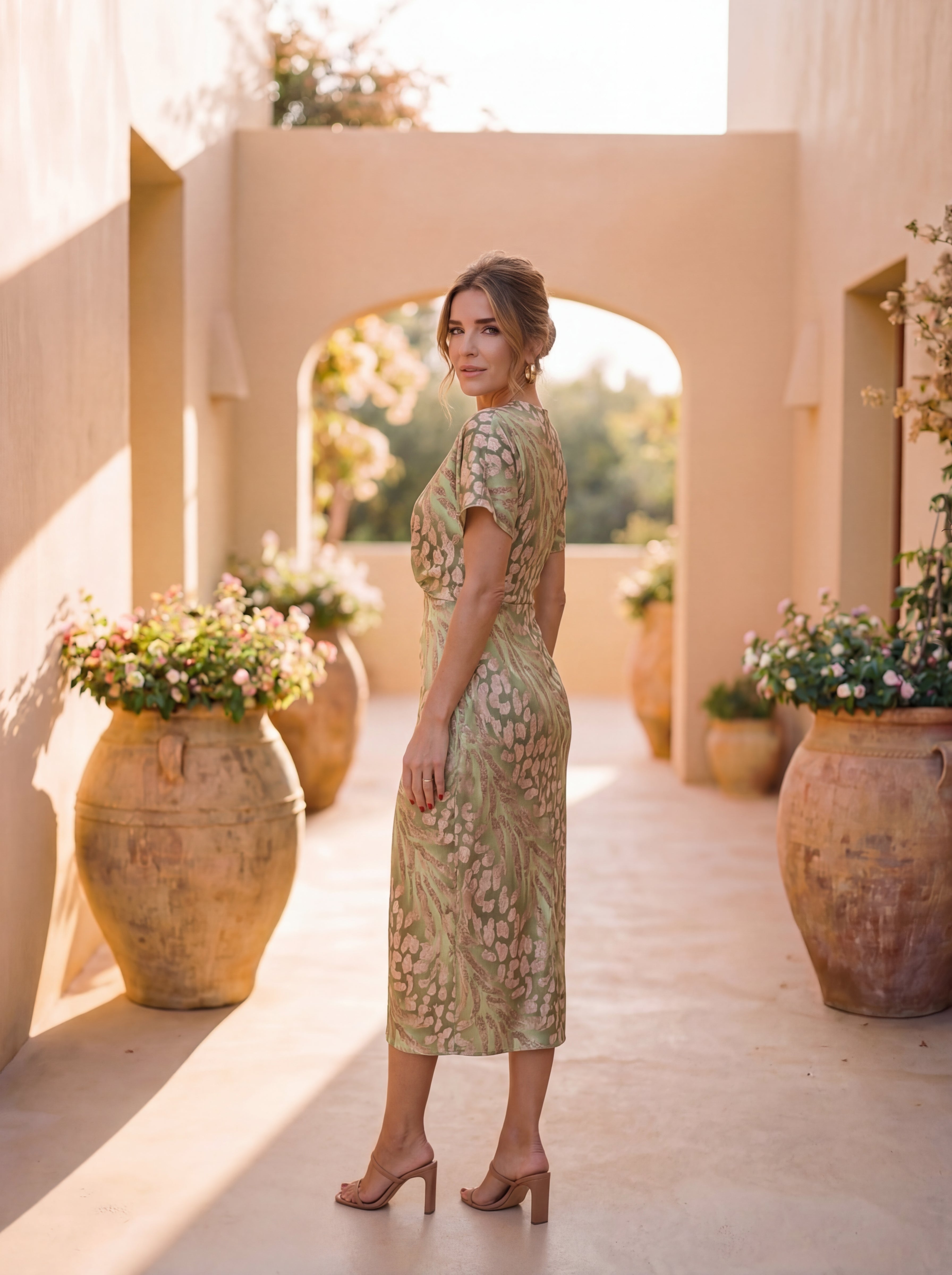 Giulia™ | Abito elegante in tessuto leggero e fluido