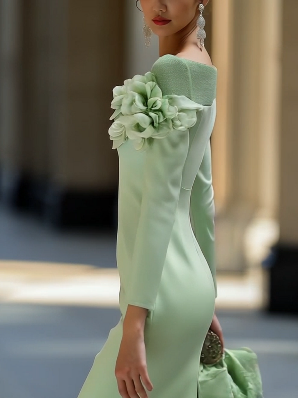 Mar | VESTIDO DE LUJO CON HOMBROS DESCUBIERTOS
